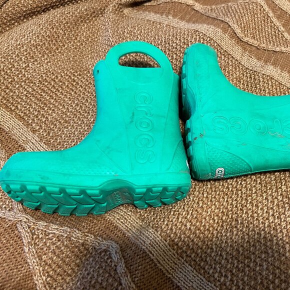 Crocs Kids Handle It Rain Boot - Green Size 11 - Picture 2 of 3